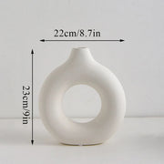 1Pcs Plastic Flat Minimalist Vase Wedding Decoration Donut Shape Flower Vase Oval Hollow Black Vases Fashion Home Living Room