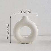 1Pcs Plastic Flat Minimalist Vase Wedding Decoration Donut Shape Flower Vase Oval Hollow Black Vases Fashion Home Living Room